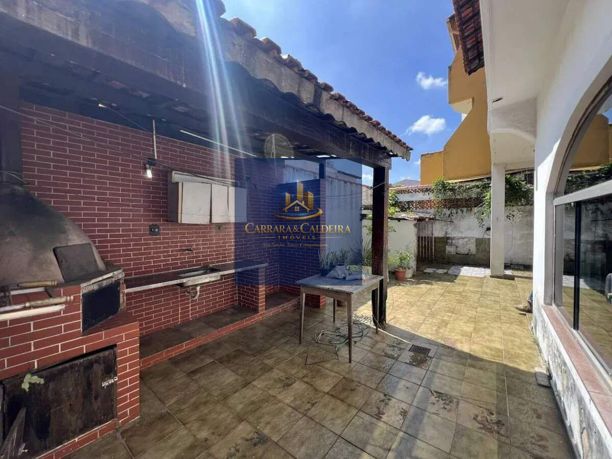  - Casa à venda em São Bernardo do Campo, Nova Petrópolis, com 4 quartos, 232,40m²