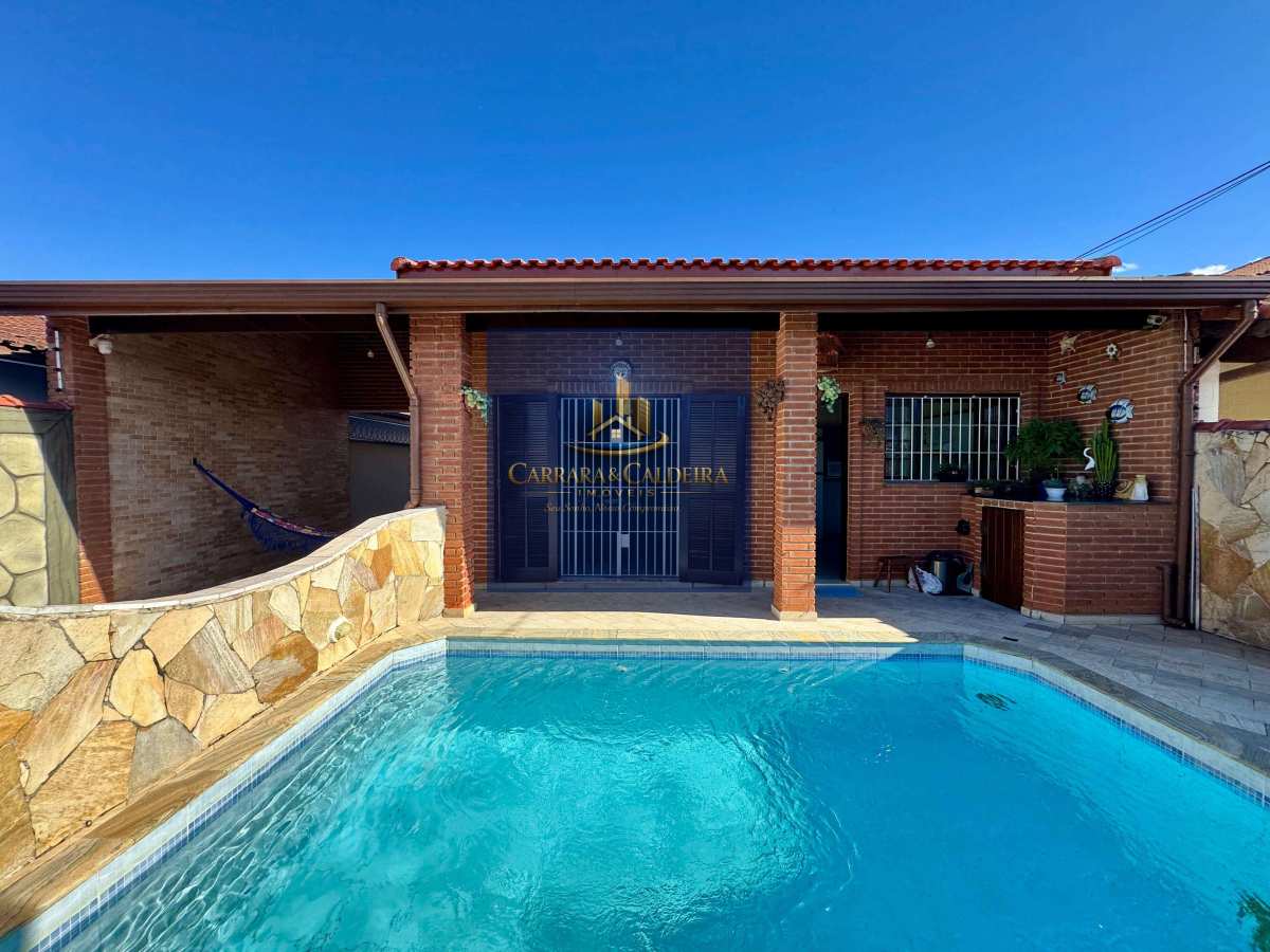 Casa à venda em Peruíbe, Oasis, com 3 quartos, 145m² - Carrara e Caldeira Corretoras